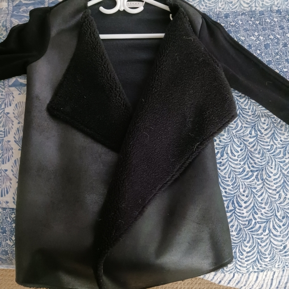 Velvet brand faux shearling jacket - Picture 2 of 2
